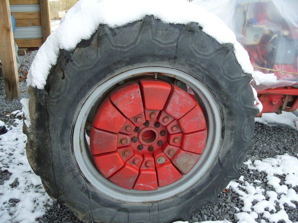 Re Rim Guard in my 8N tires......